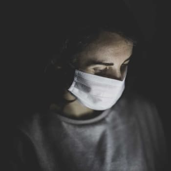 Health.com | HDRF | COVID-19 Survivor’s Guilt Is Real—Here’s How to Cope With It