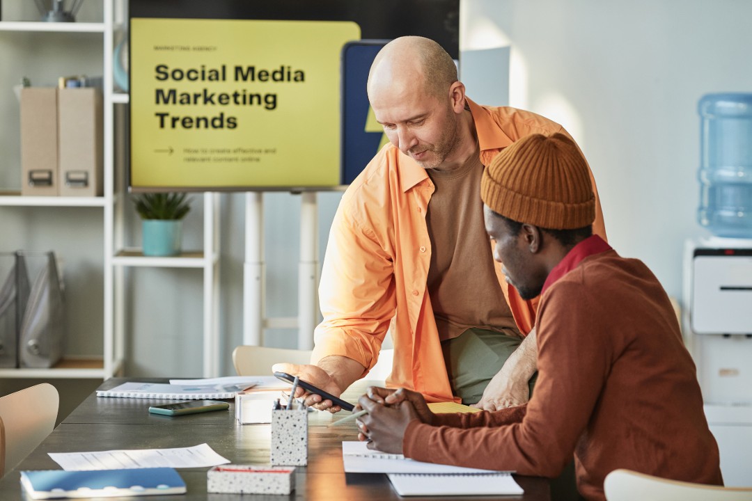 Top 7 Social Media Trends to Watch This Holiday Season