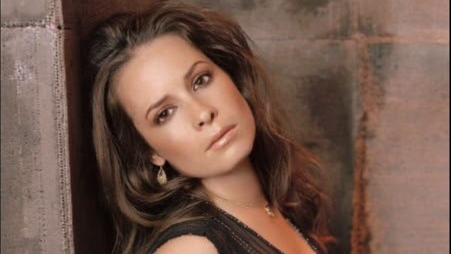 All About Holly Marie Combs