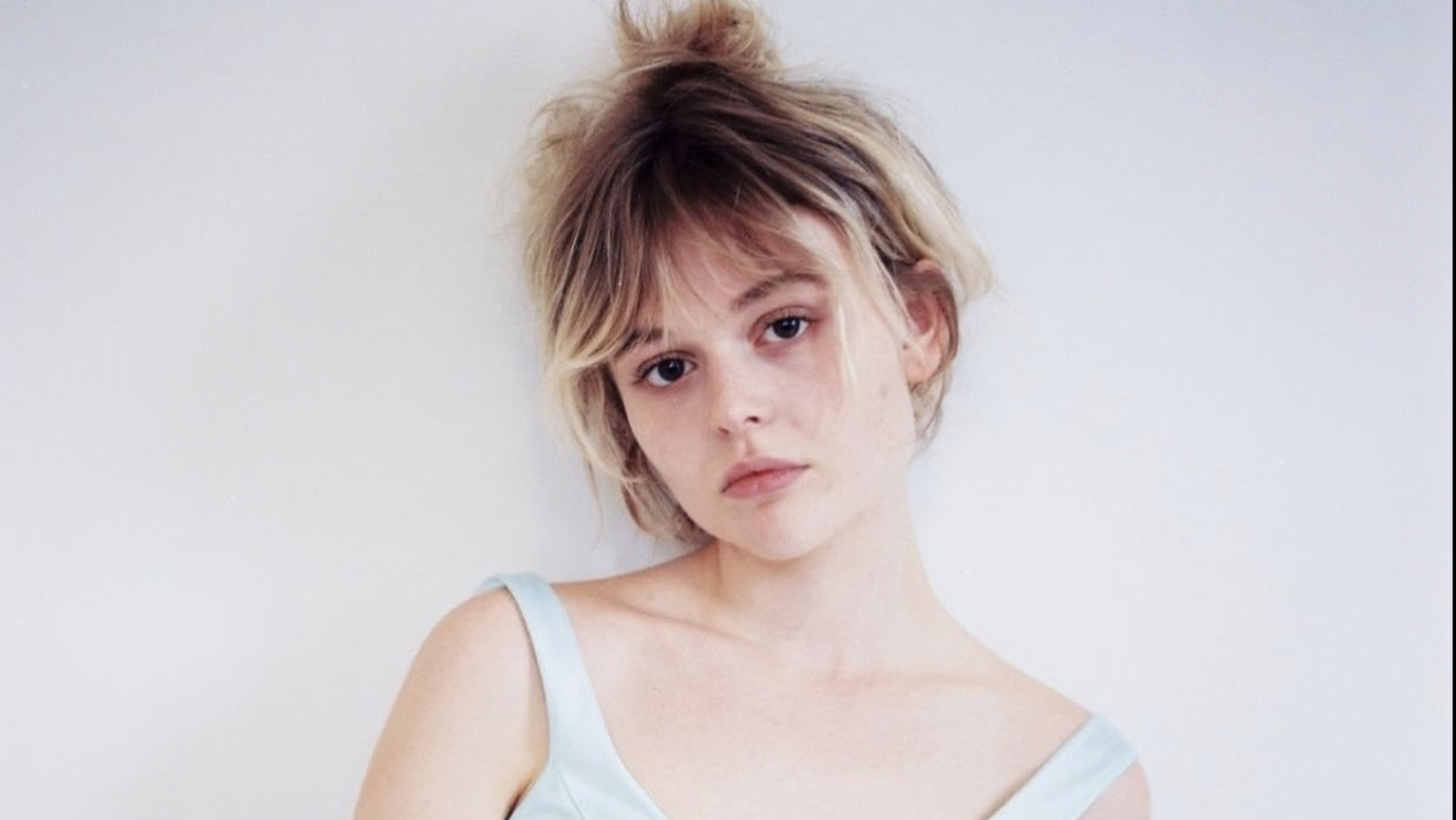 A Detailed Guide to Emily Alyn Lind