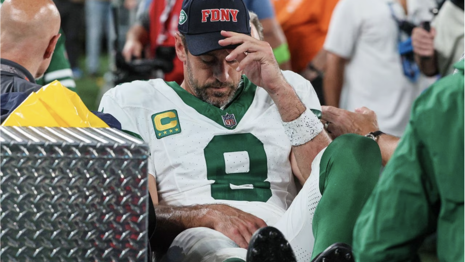 5 Expert Opinions on Aaron Rodgers Injury Status
