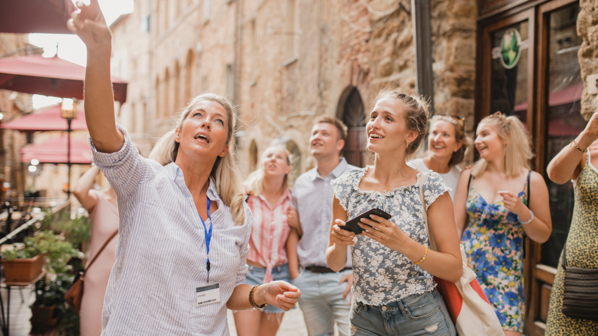 6 Benefits Of Booking Organised Tour Packages