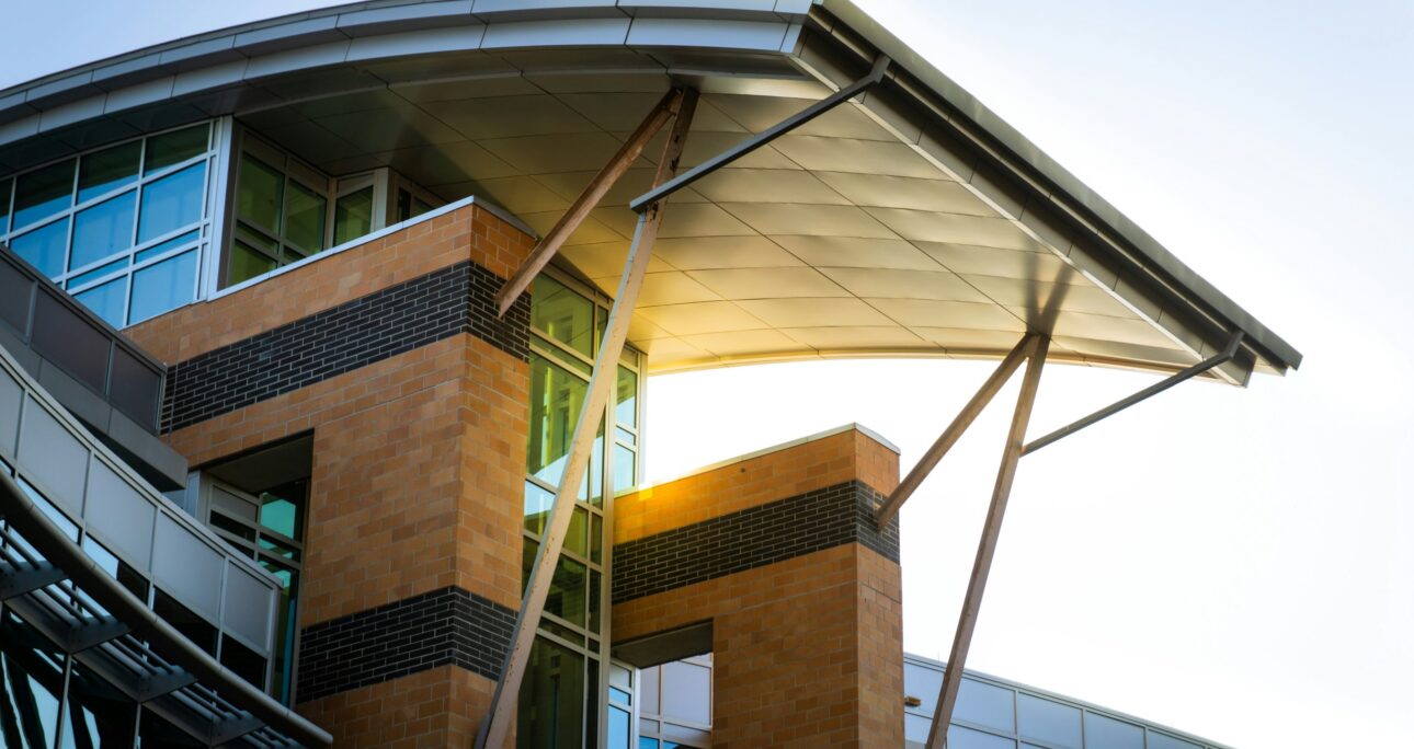 The Top Factors That Impact Steel Building Costs in Canada 