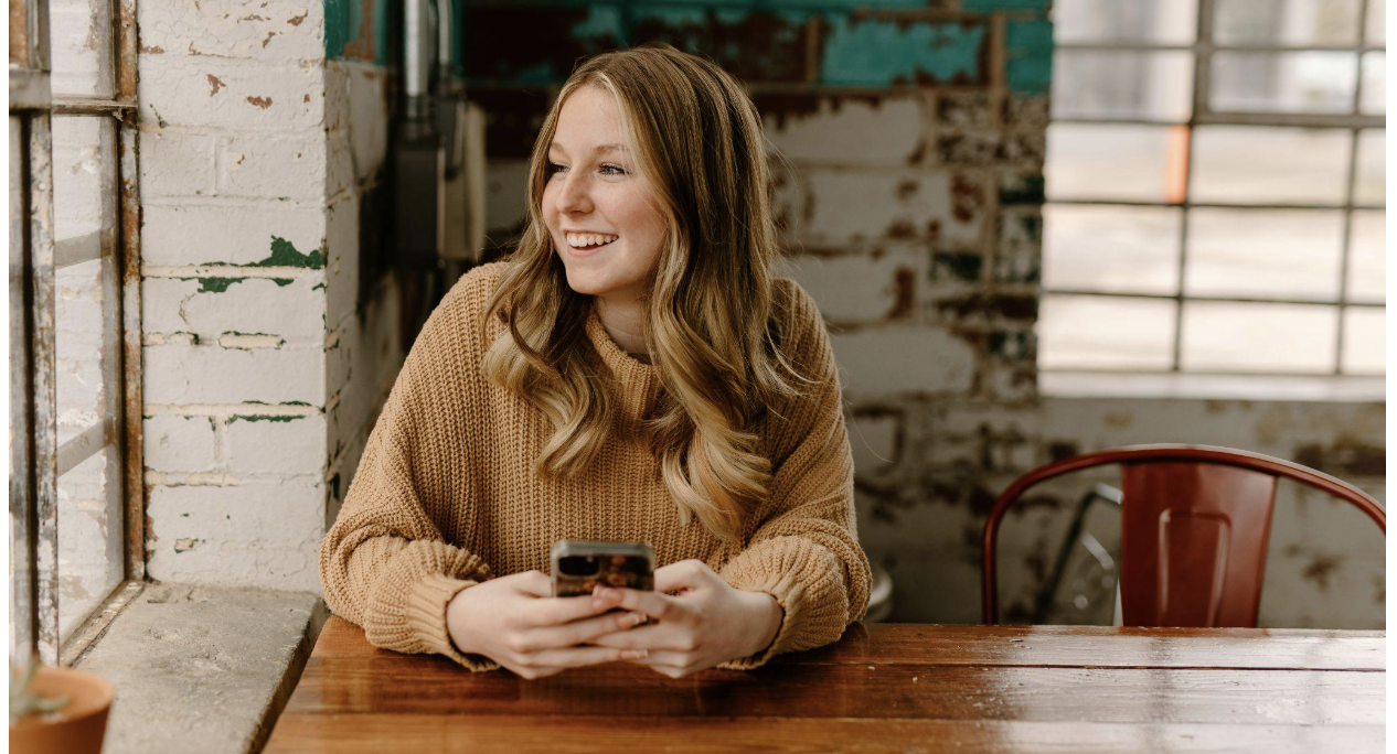 How to Keep Online Dating Safe Without Becoming Paranoid