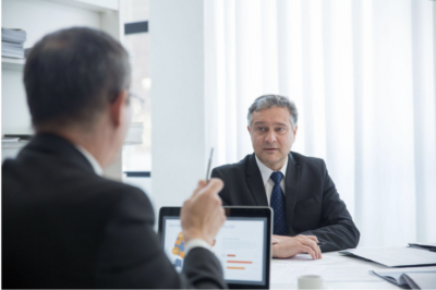 How the Wealthy Manage Their Investment Portfolios